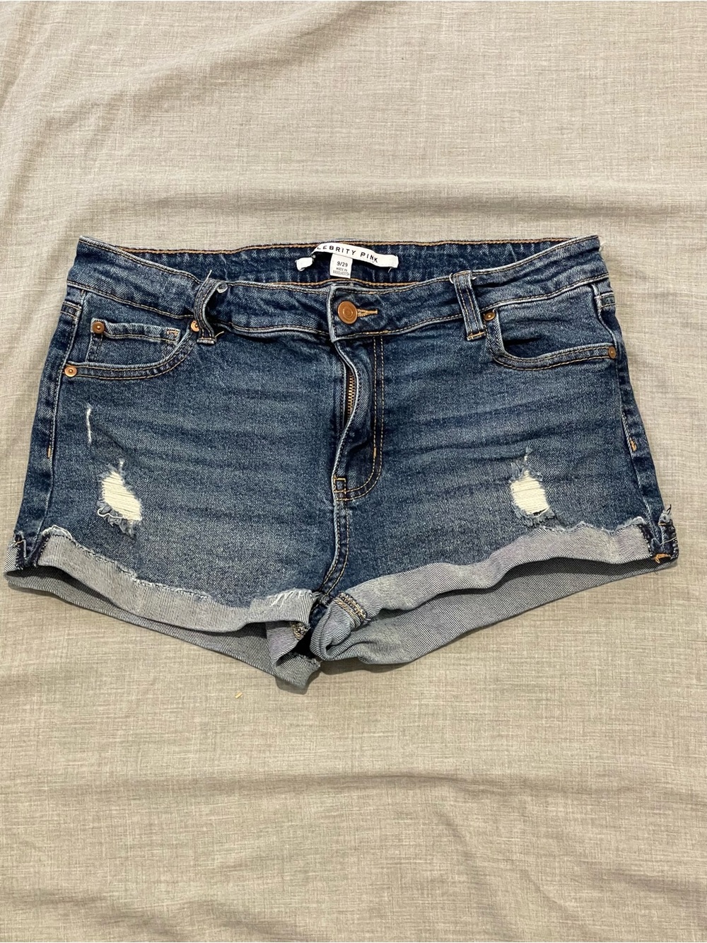Celebrity Pink The Honey Factory Destructed Denim Shorts Cuffed Size 9/29
